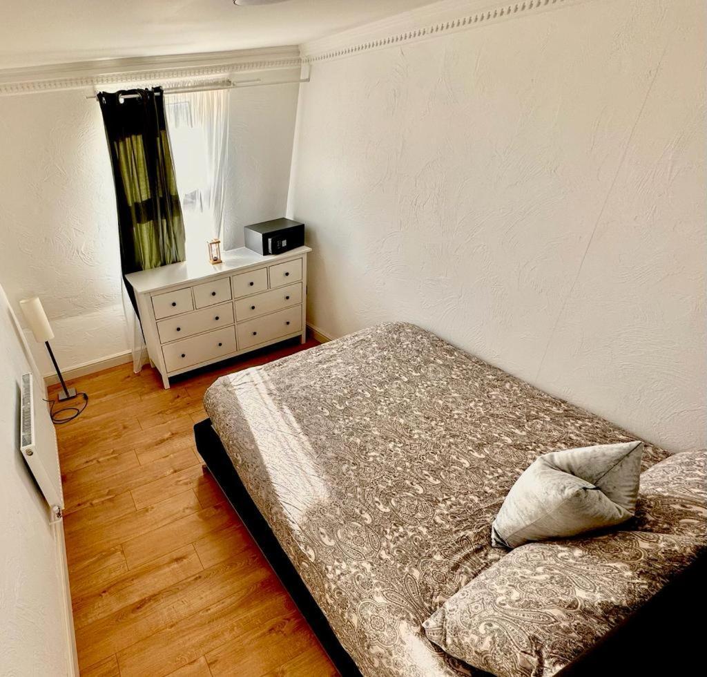 Flat 3 Stay In Aldgate Apartments Londres Exterior foto